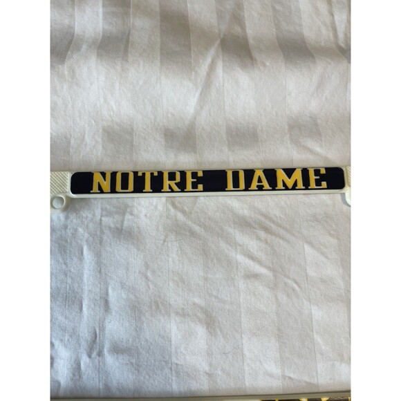 Notre Dame Fighting Irish Vanity License Plate With Cover Vintage Authentic Read - Picture 5 of 7